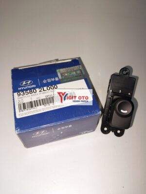 Cam Açma Düğmesi Sağ Hyundai İ30 2006-2012 93580-2L000